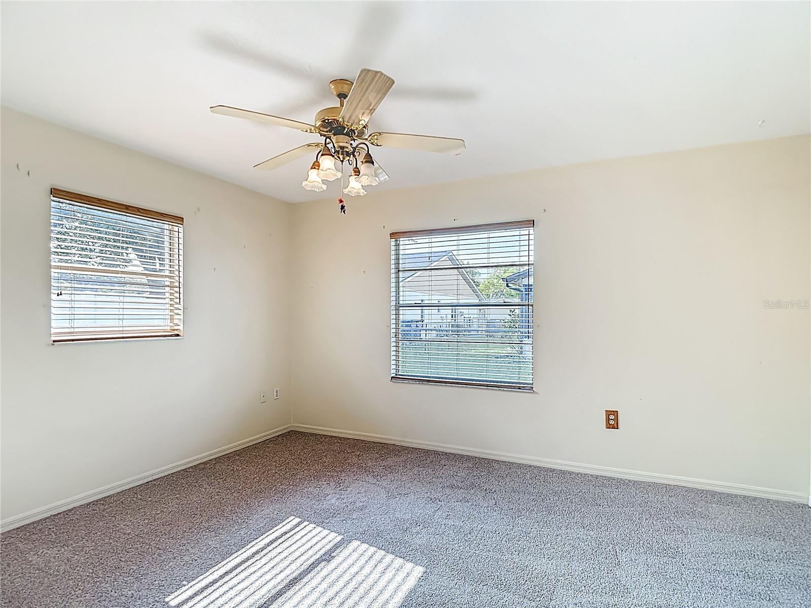 Image 16 of 36 For 4611 Addax Drive