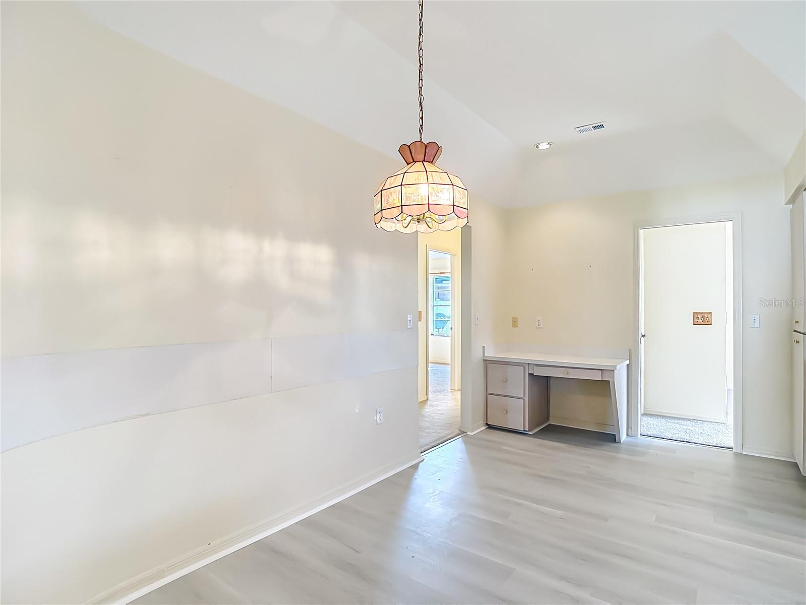 Image 4 of 36 For 4611 Addax Drive