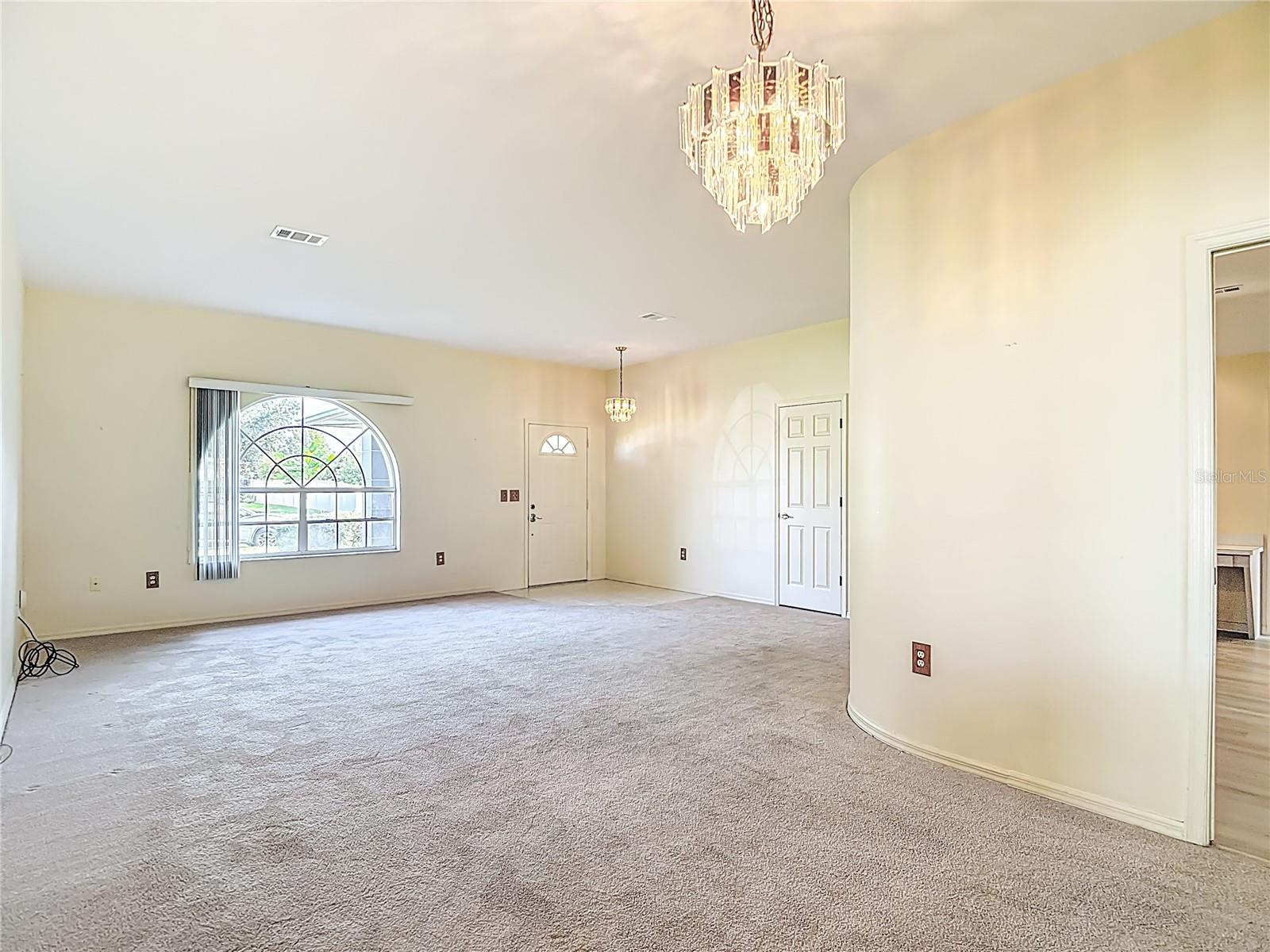 Image 5 of 36 For 4611 Addax Drive