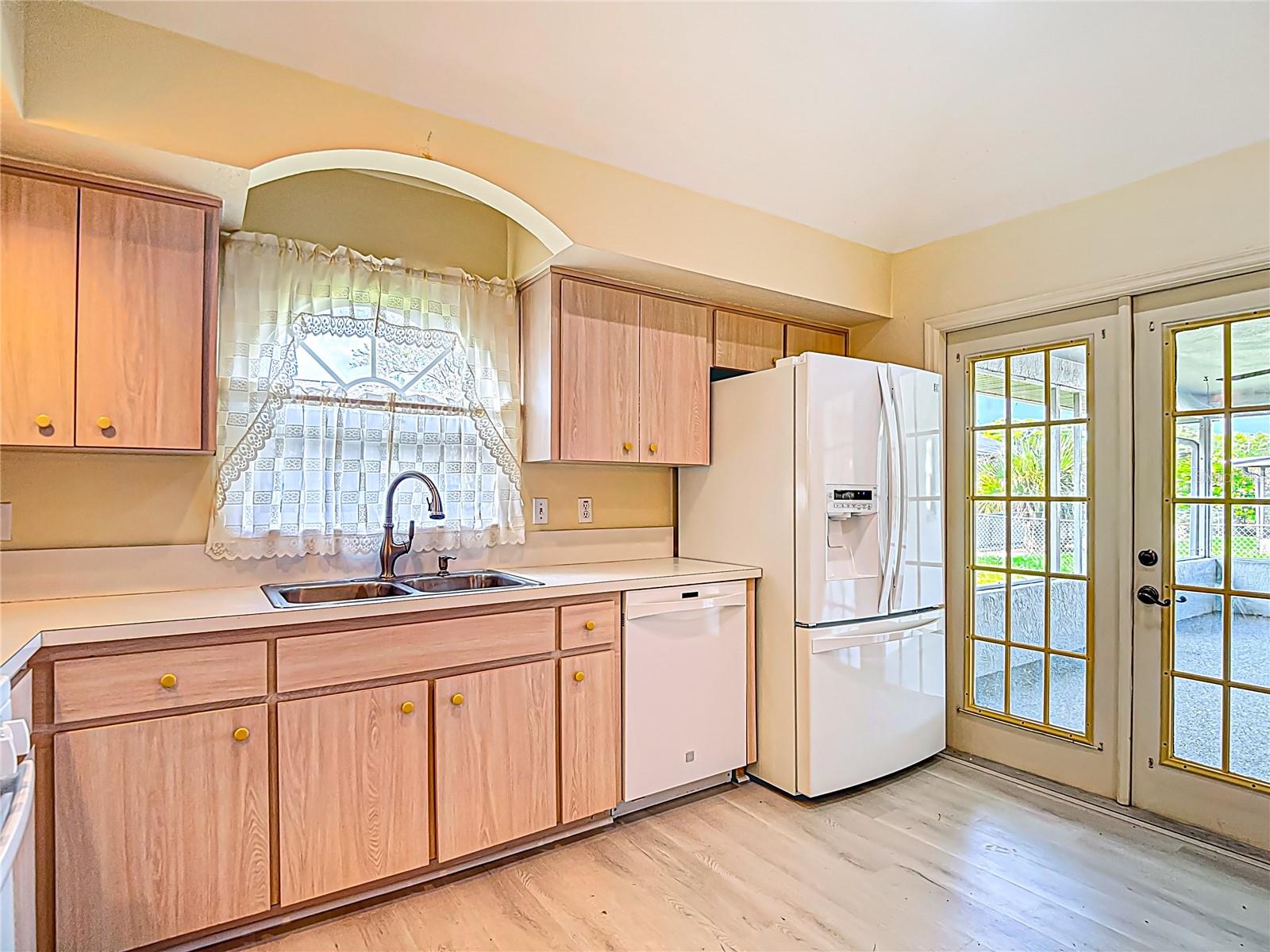 Image 8 of 36 For 4611 Addax Drive