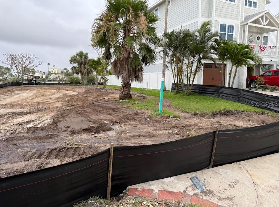 Image 11 of 13 For 1213 Bay Shore Boulevard
