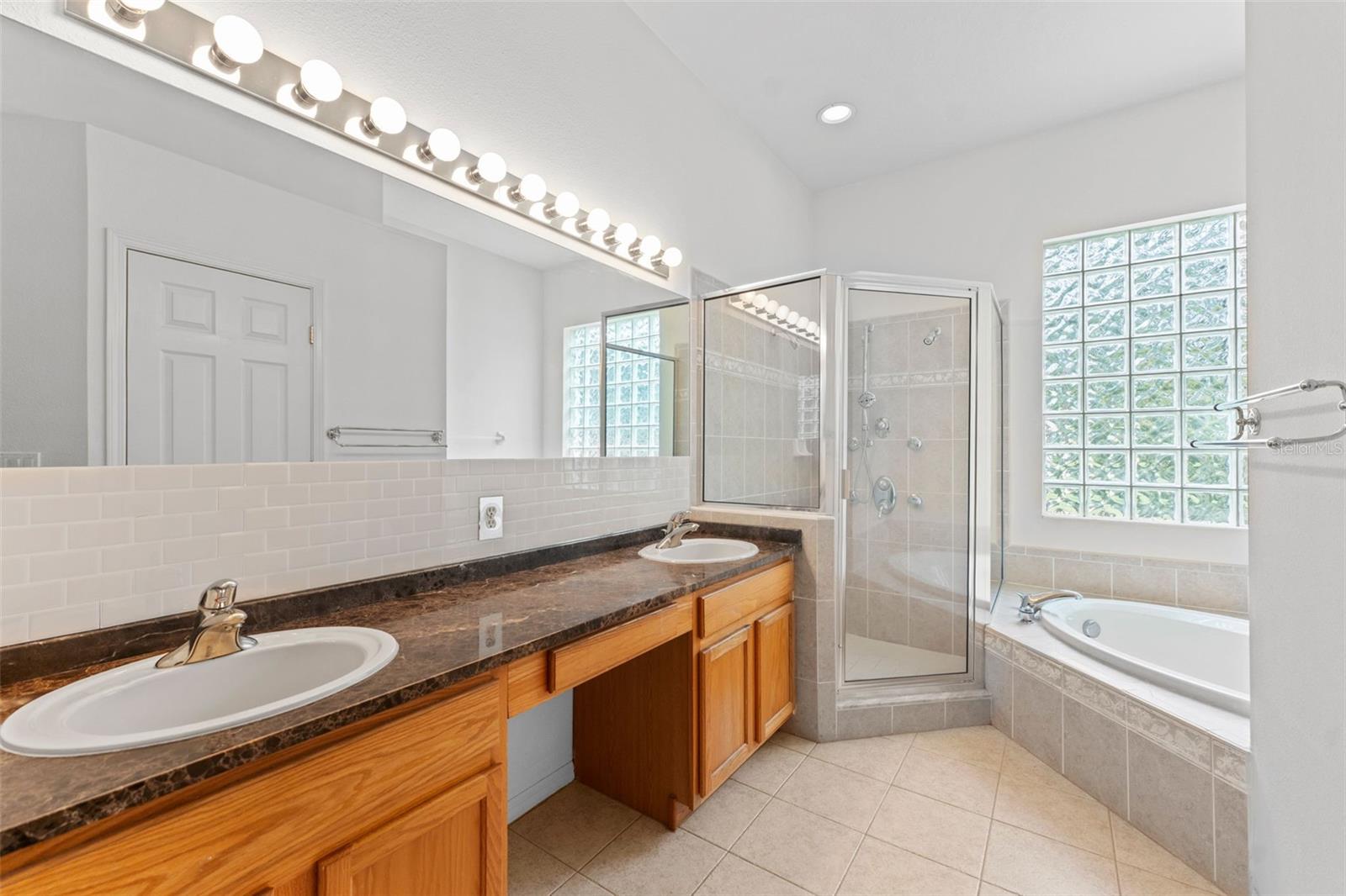 Image 18 of 31 For 7743 Bingham Court