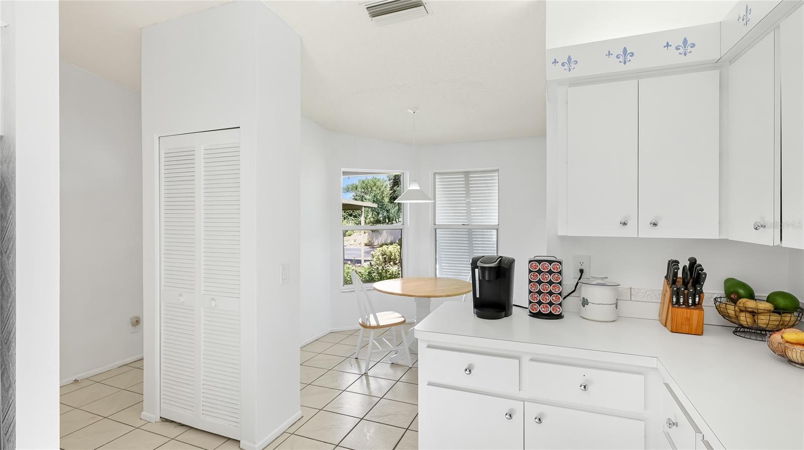 Image 11 of 25 For 5608 37th Street E 1