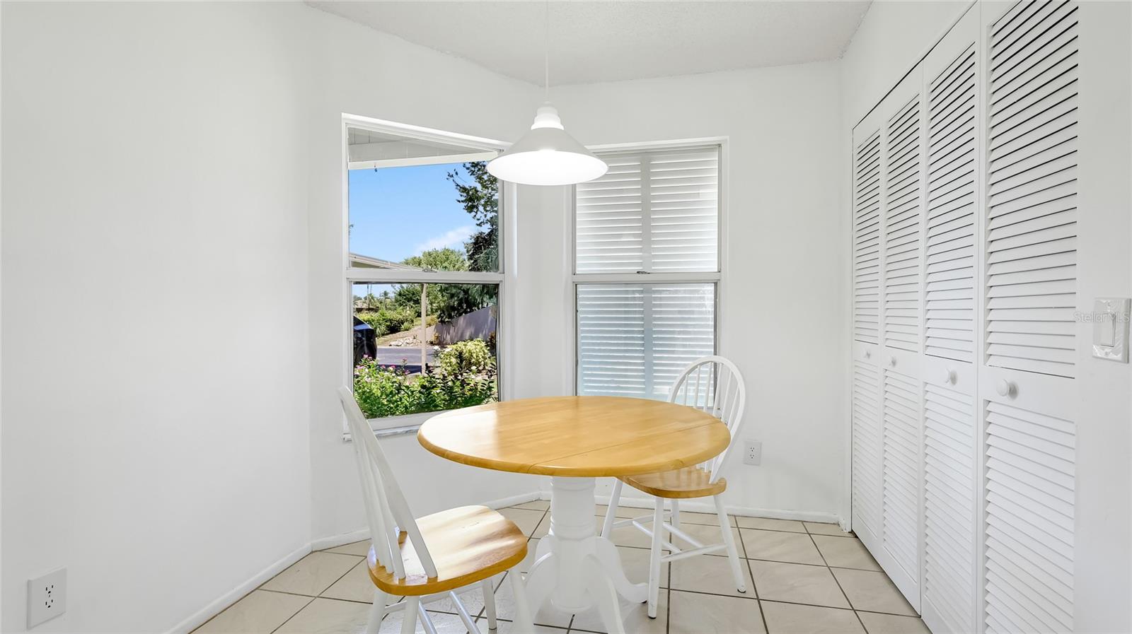 Image 12 of 25 For 5608 37th Street E 1