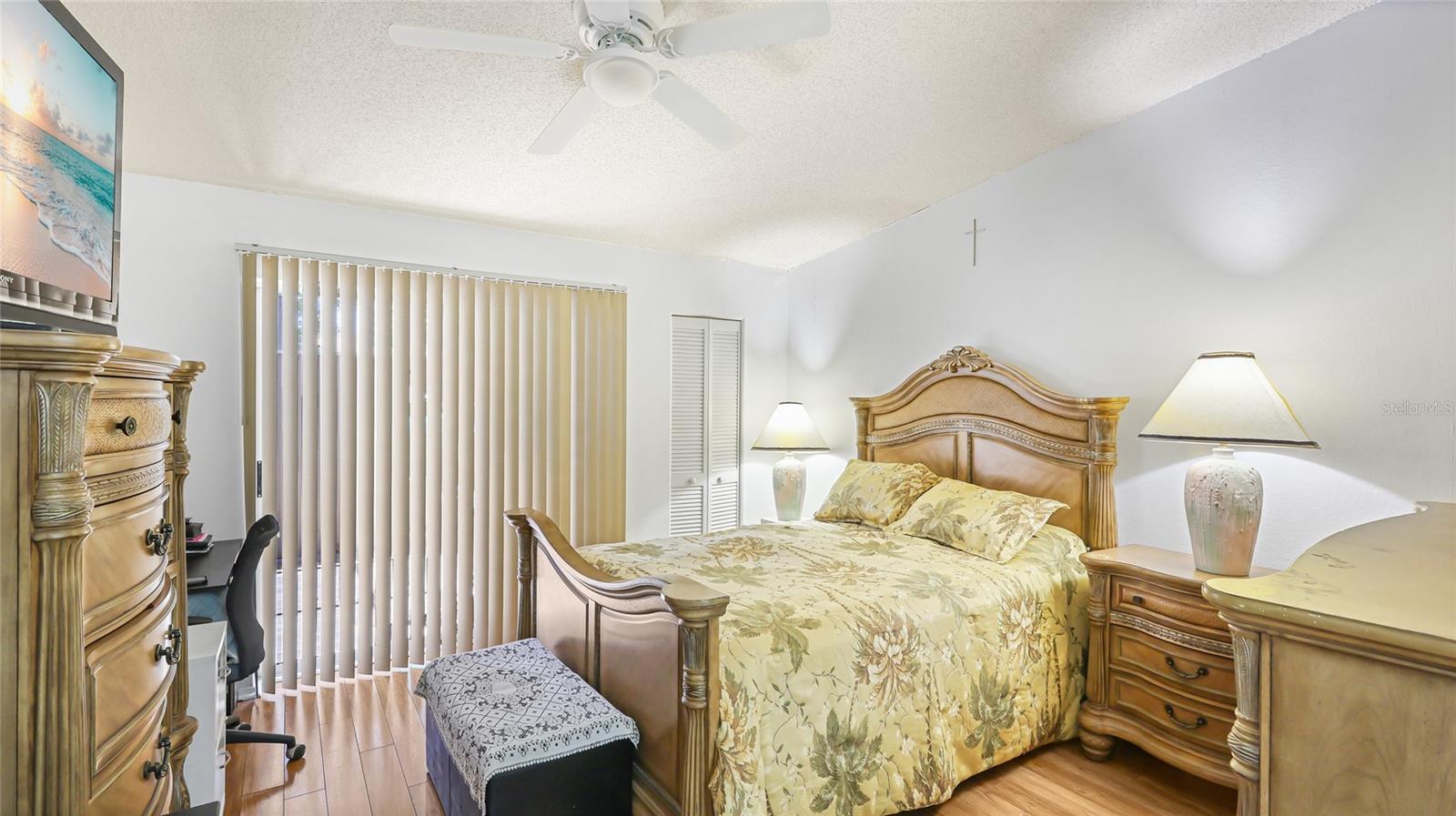 Image 16 of 25 For 5608 37th Street E 1