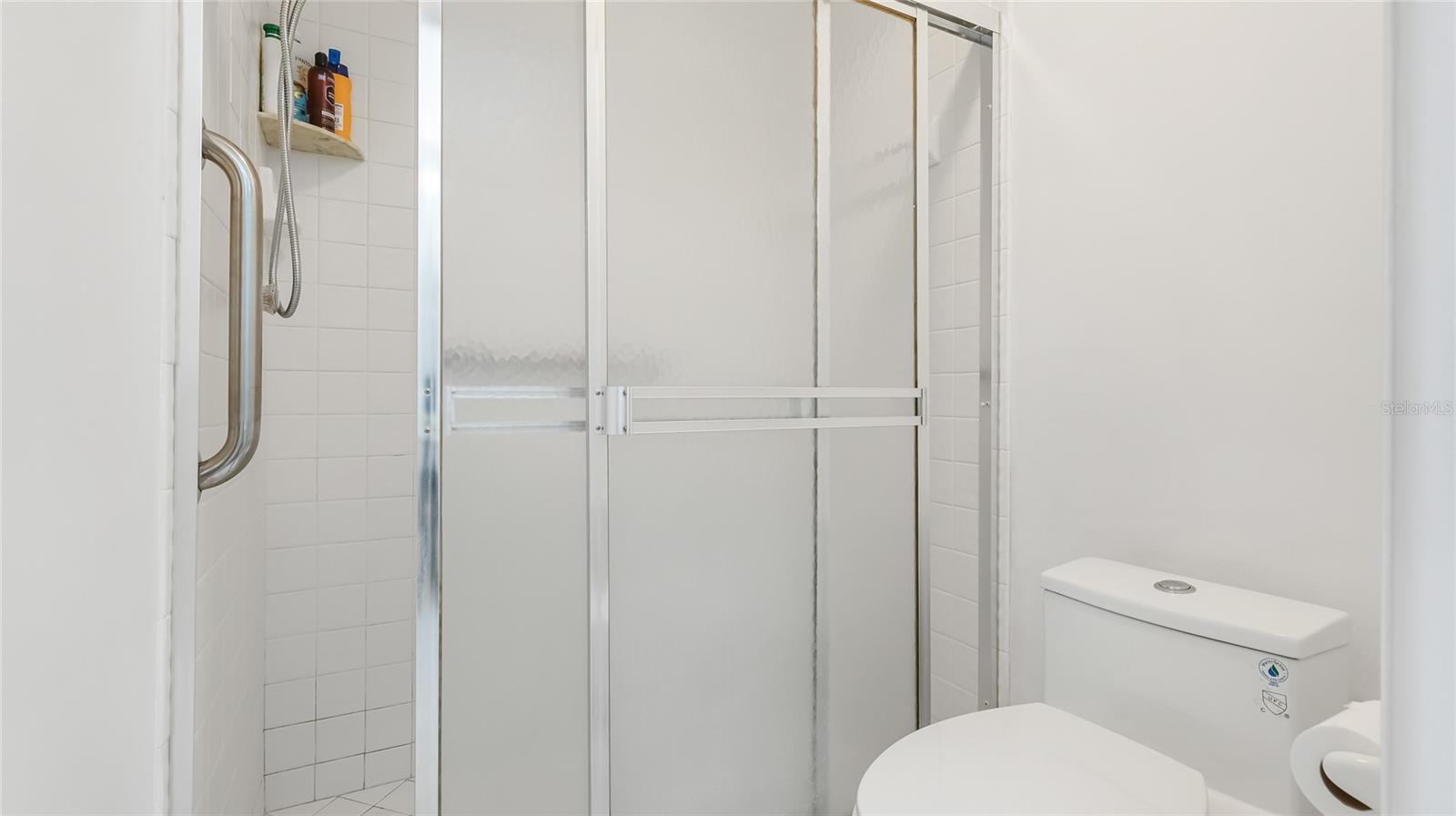 Image 18 of 25 For 5608 37th Street E 1