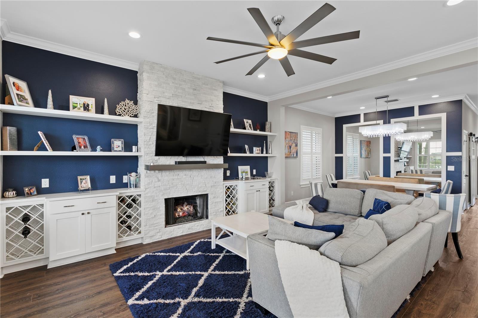Image 16 of 79 For 928 Hemingway Circle