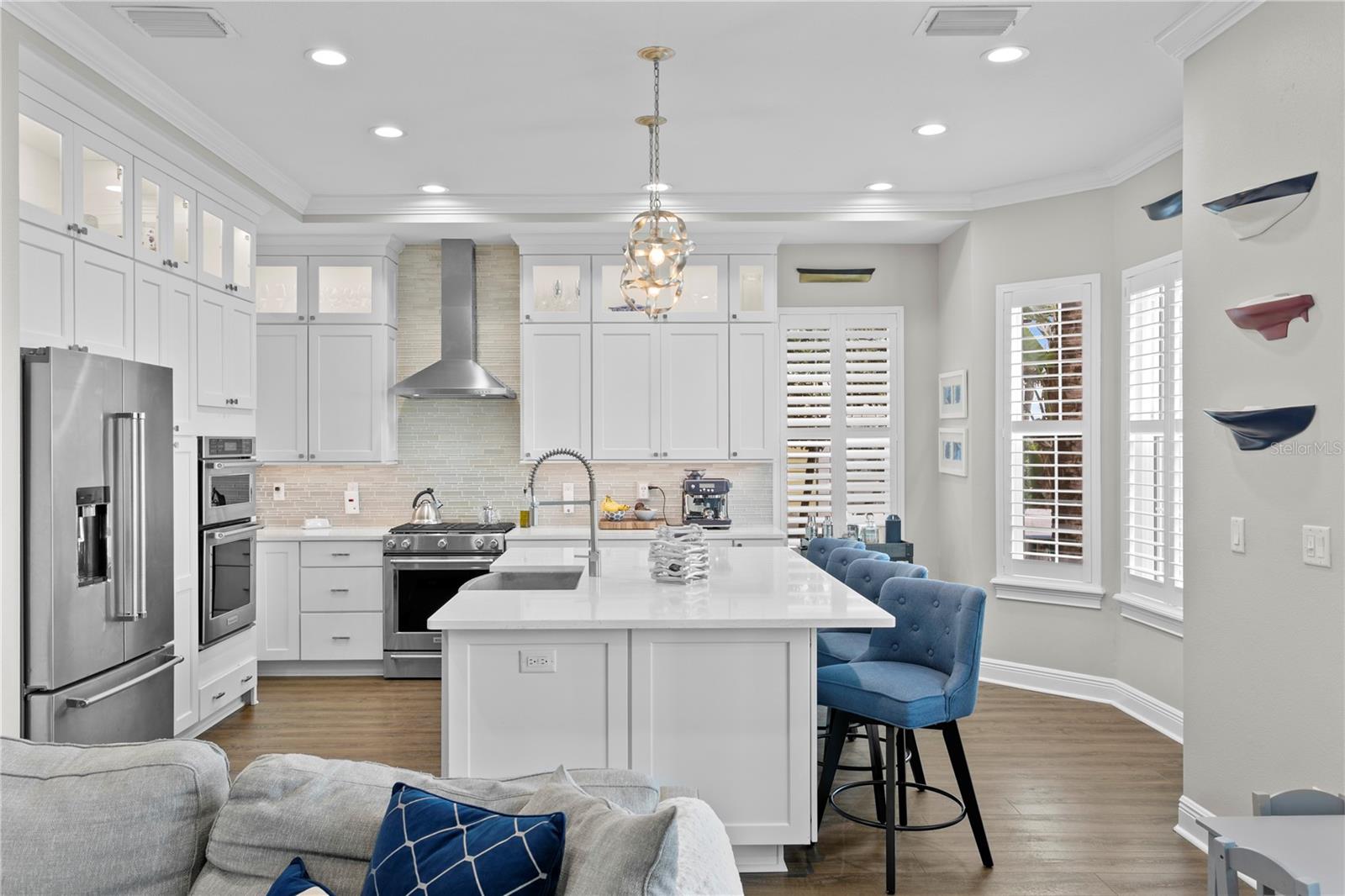Image 18 of 79 For 928 Hemingway Circle