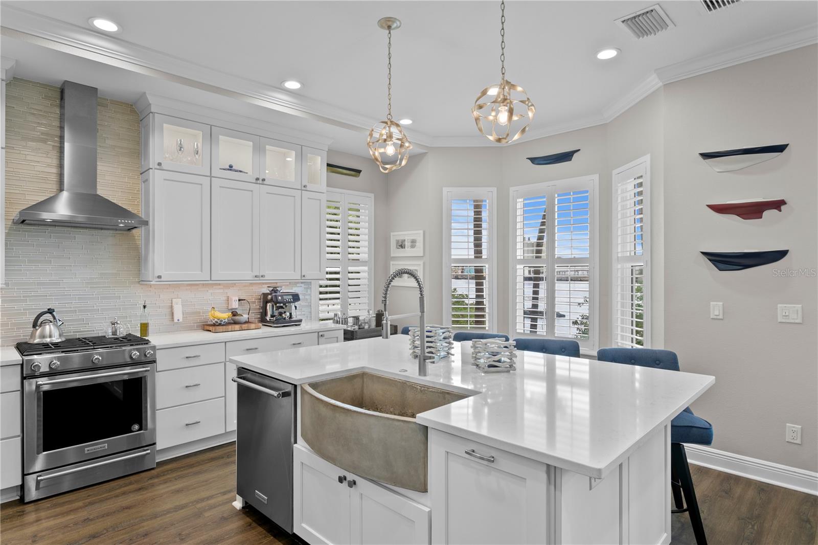 Image 20 of 79 For 928 Hemingway Circle