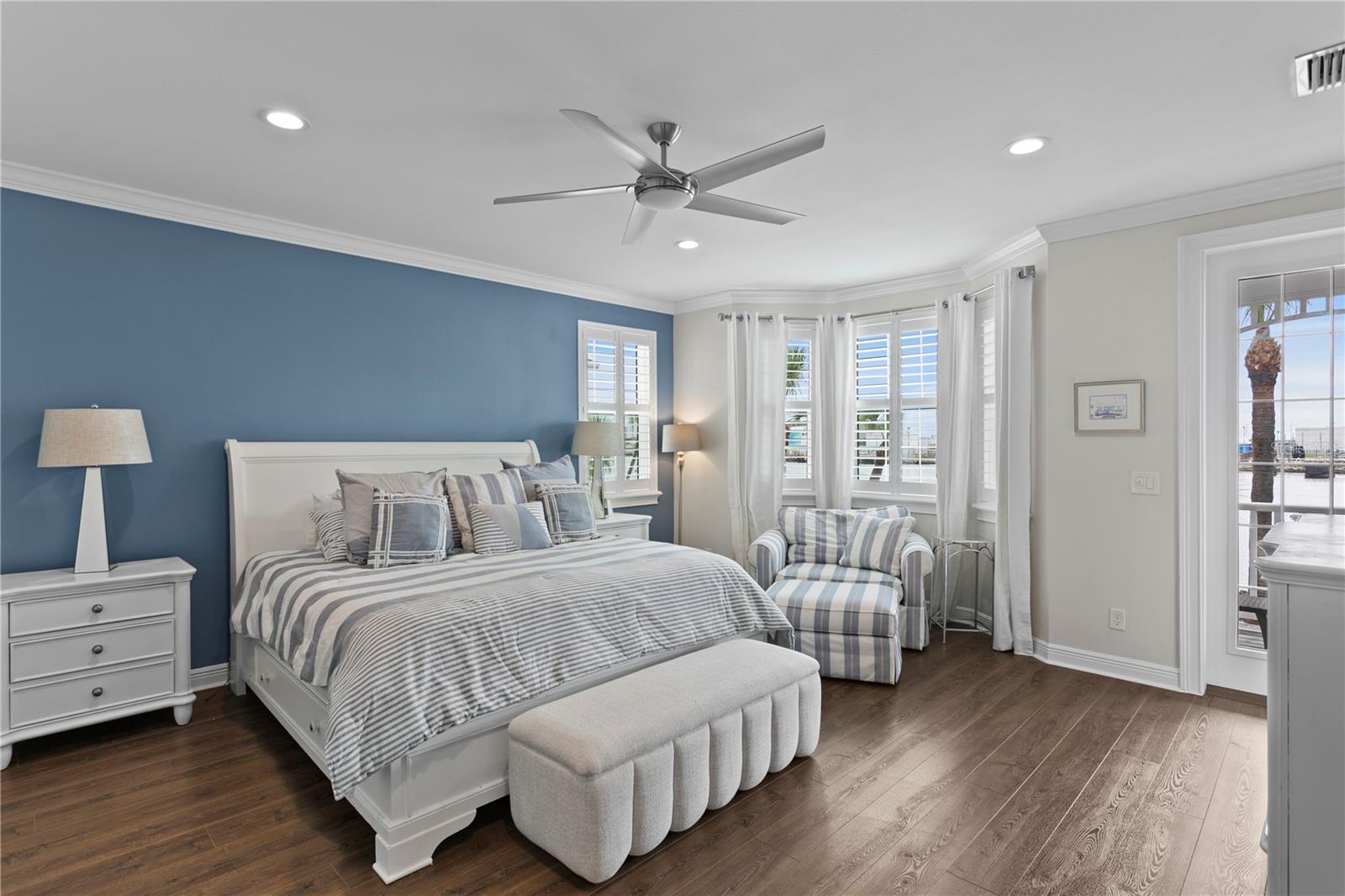 Image 36 of 79 For 928 Hemingway Circle