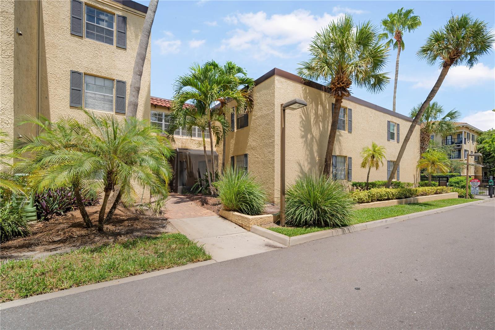 Details for 5305 San Sebastian Court 125, TAMPA, FL 33609