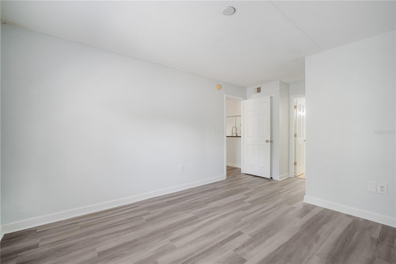 Image 12 of 21 For 5305 San Sebastian Court 125