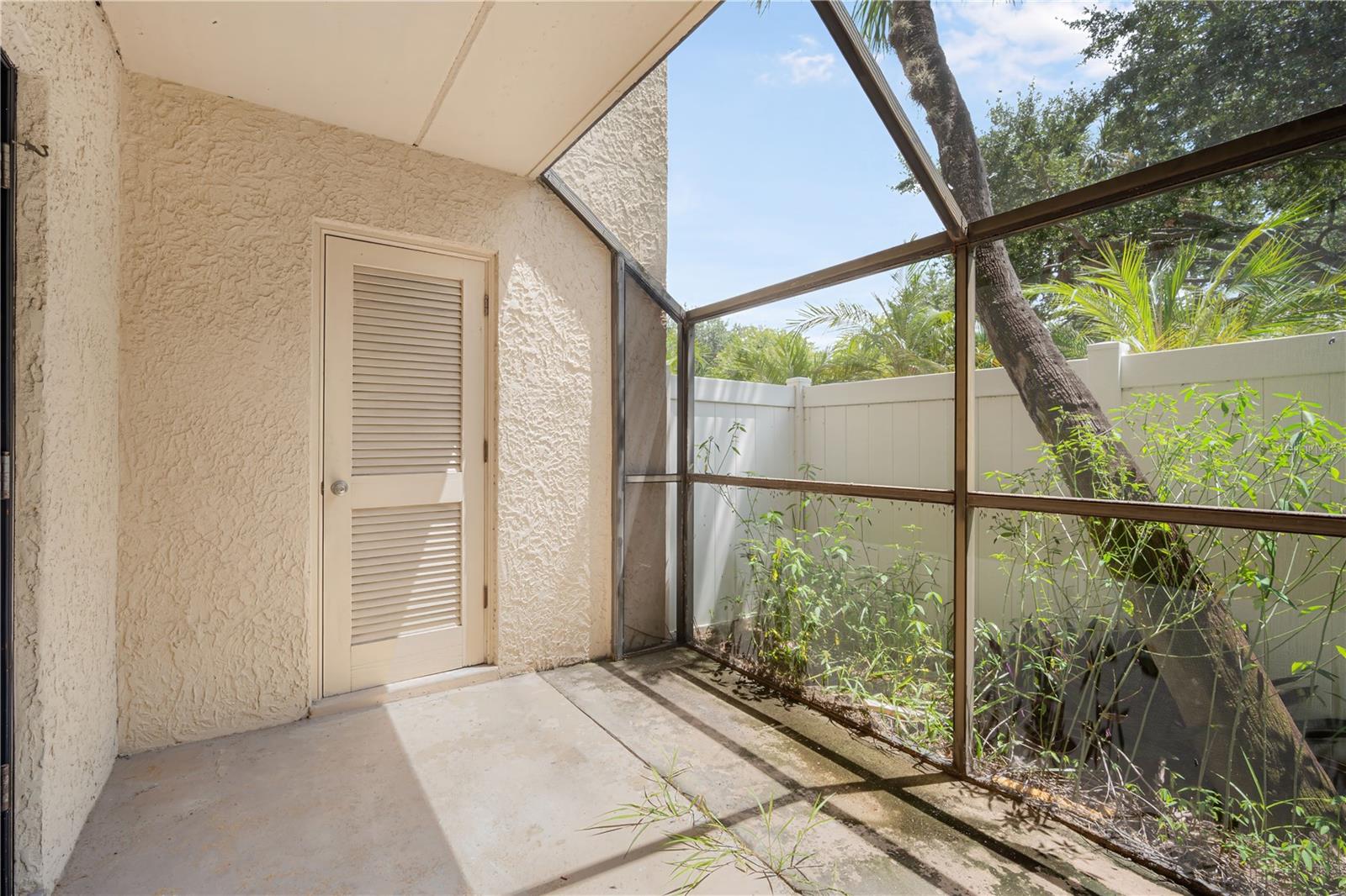 Image 16 of 21 For 5305 San Sebastian Court 125