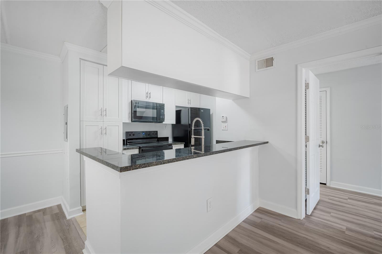 Image 7 of 21 For 5305 San Sebastian Court 125