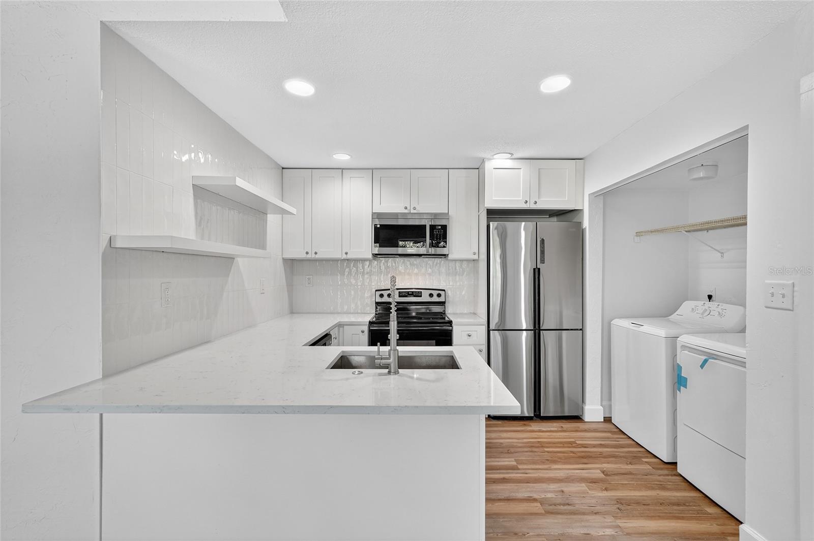 Image 5 of 19 For 1306 Lennox Road E 1306