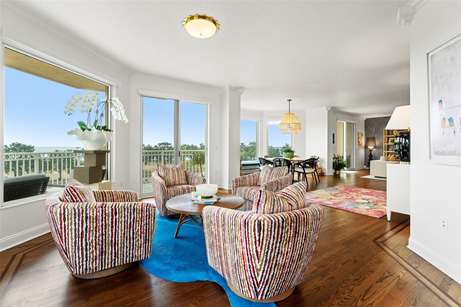 Image 12 of 74 For 555 5th Avenue Ne 414