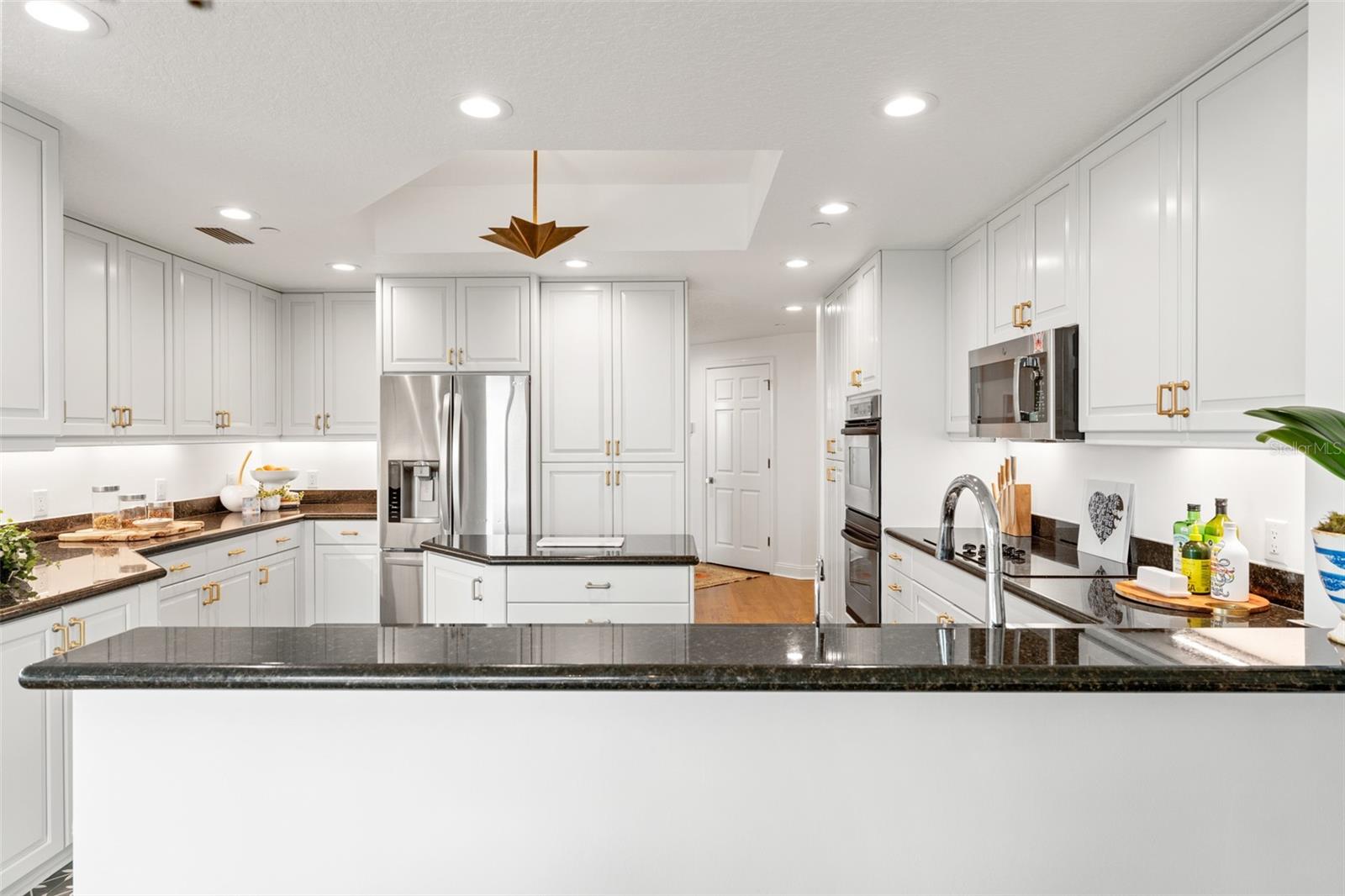 Image 27 of 74 For 555 5th Avenue Ne 414