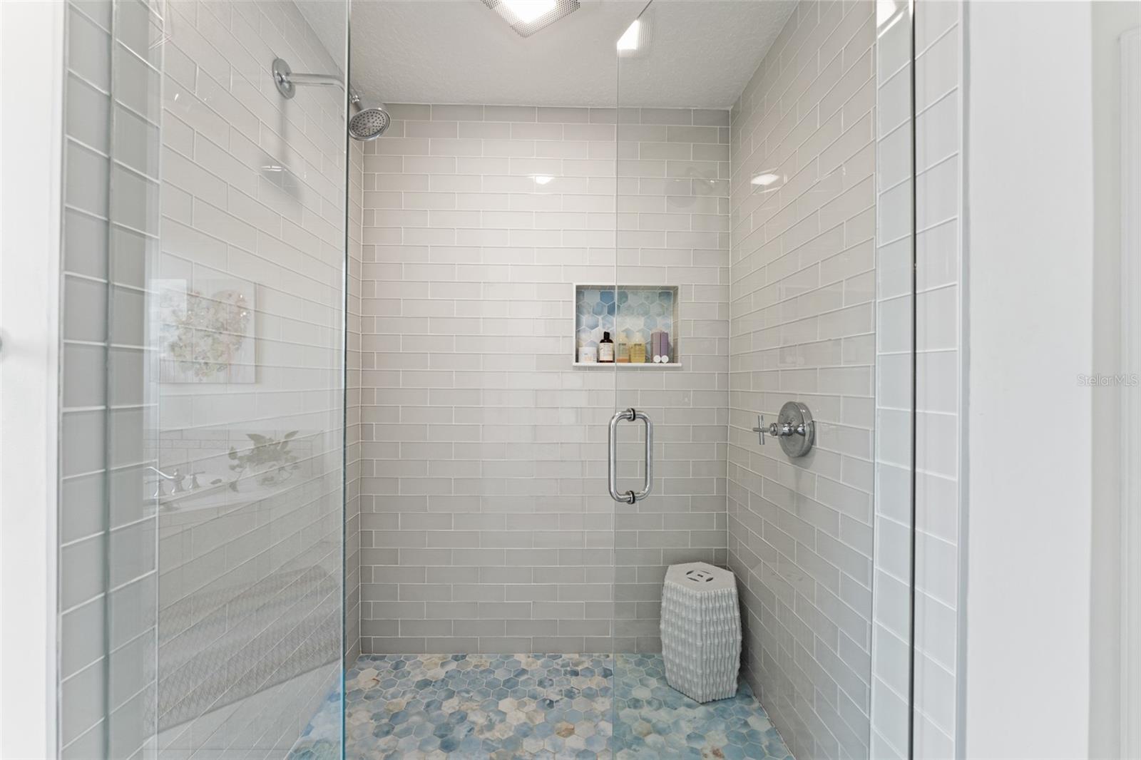 Image 47 of 74 For 555 5th Avenue Ne 414