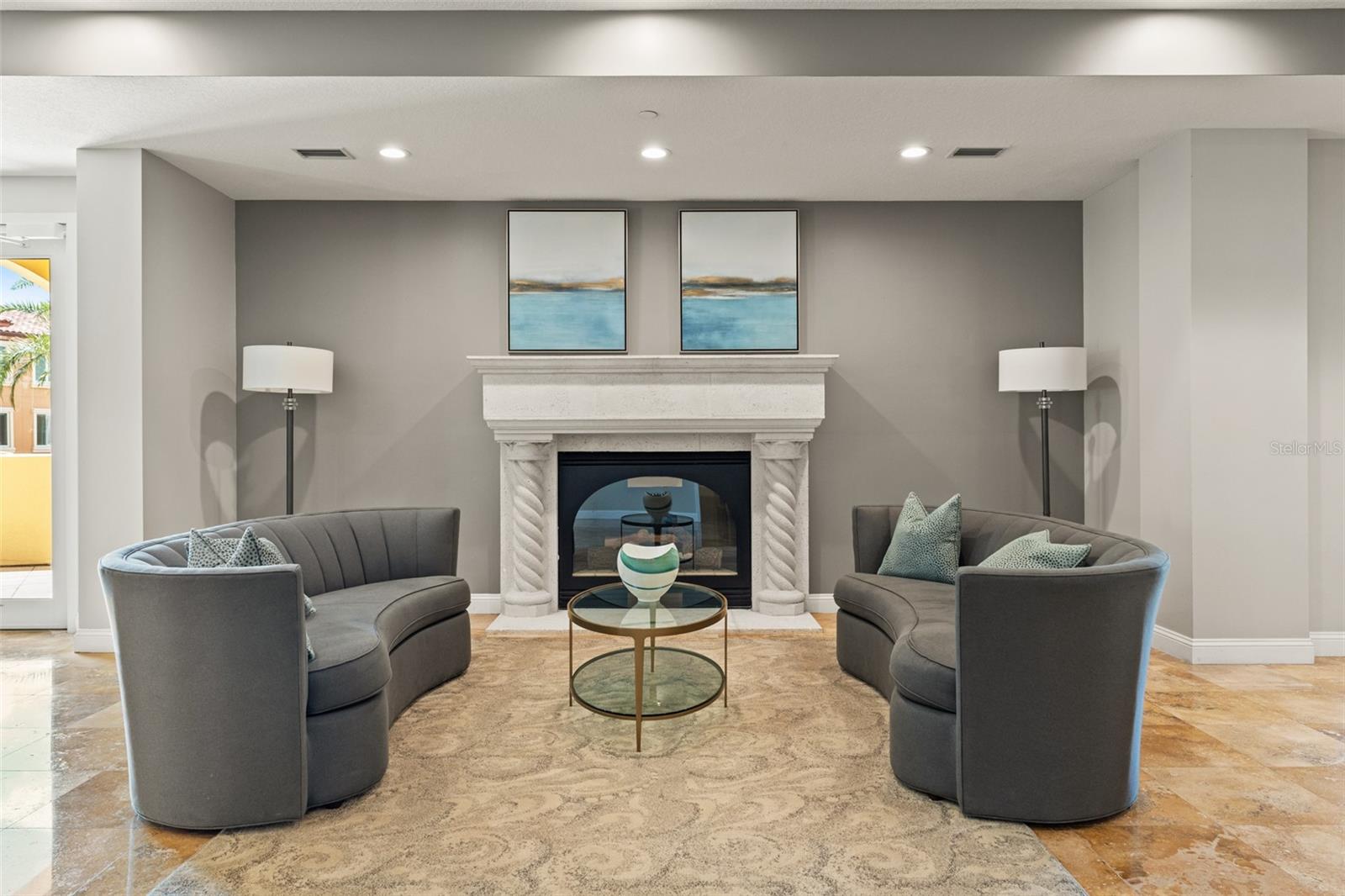 Image 57 of 74 For 555 5th Avenue Ne 414