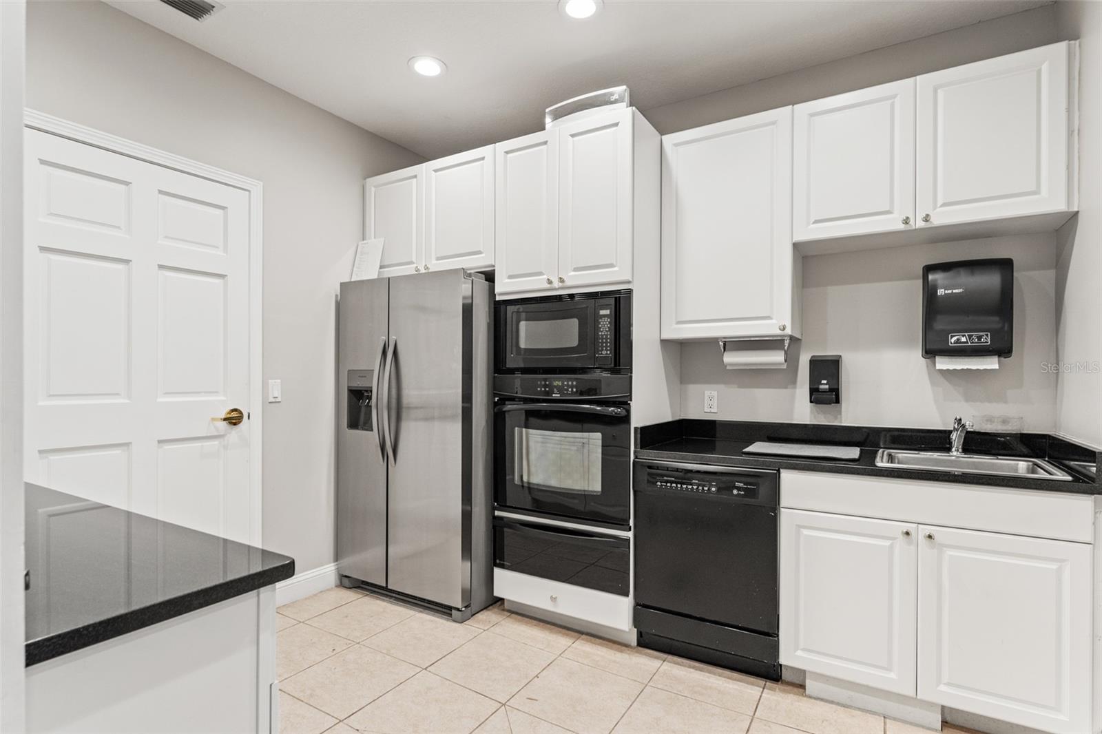 Image 60 of 74 For 555 5th Avenue Ne 414