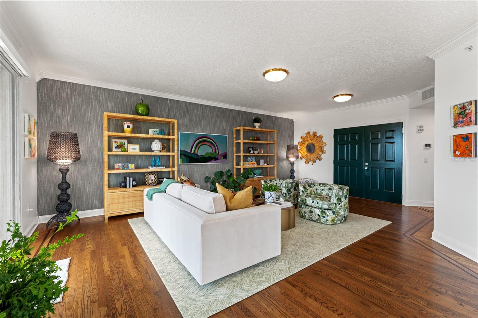 Image 7 of 74 For 555 5th Avenue Ne 414