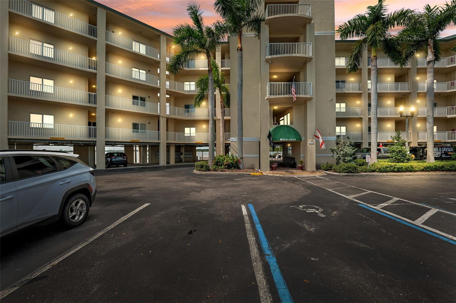 Image 3 of 63 For 8800 Bay Pines Boulevard 312