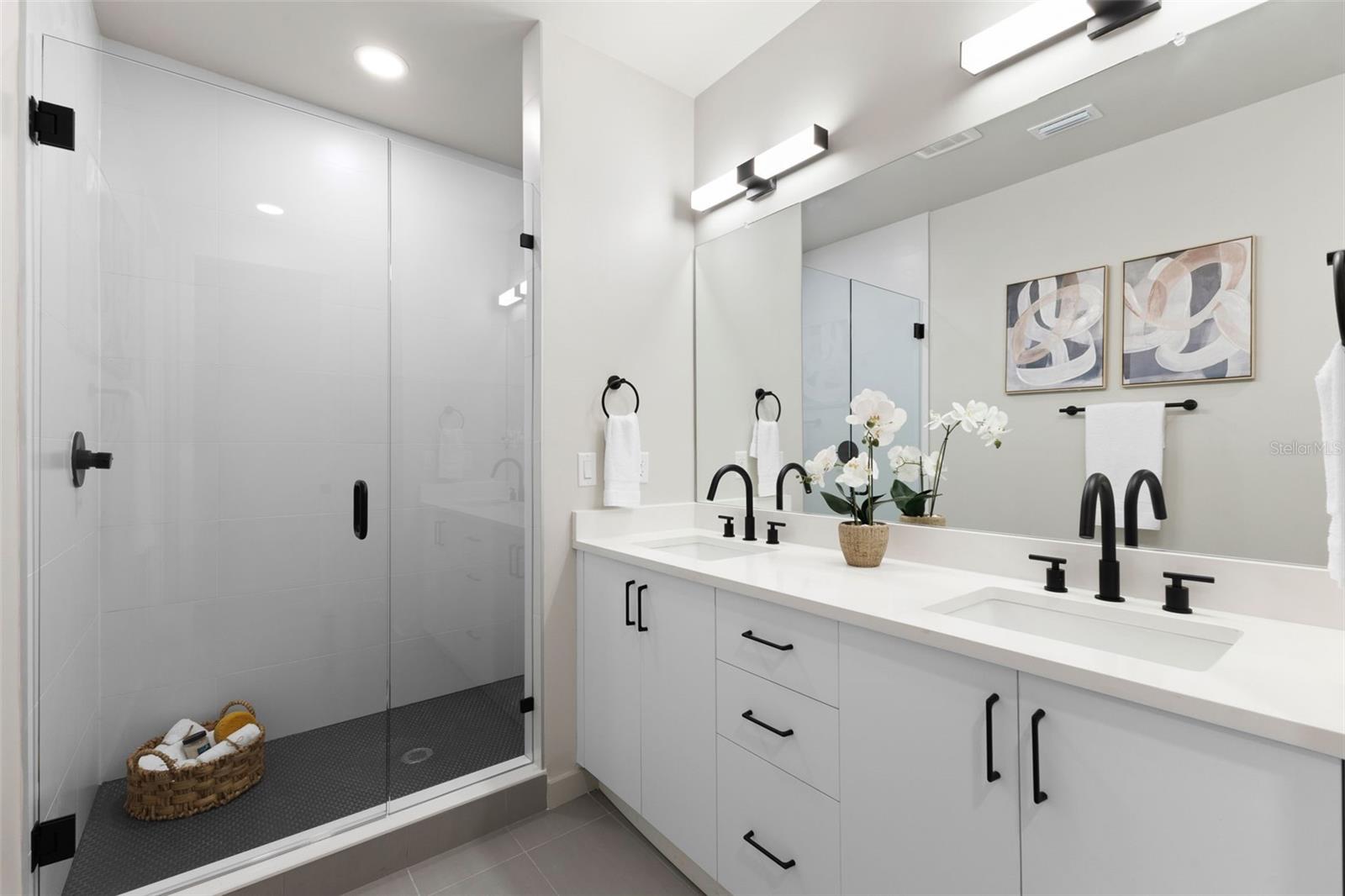 Image 12 of 55 For 2209 16th Street N
