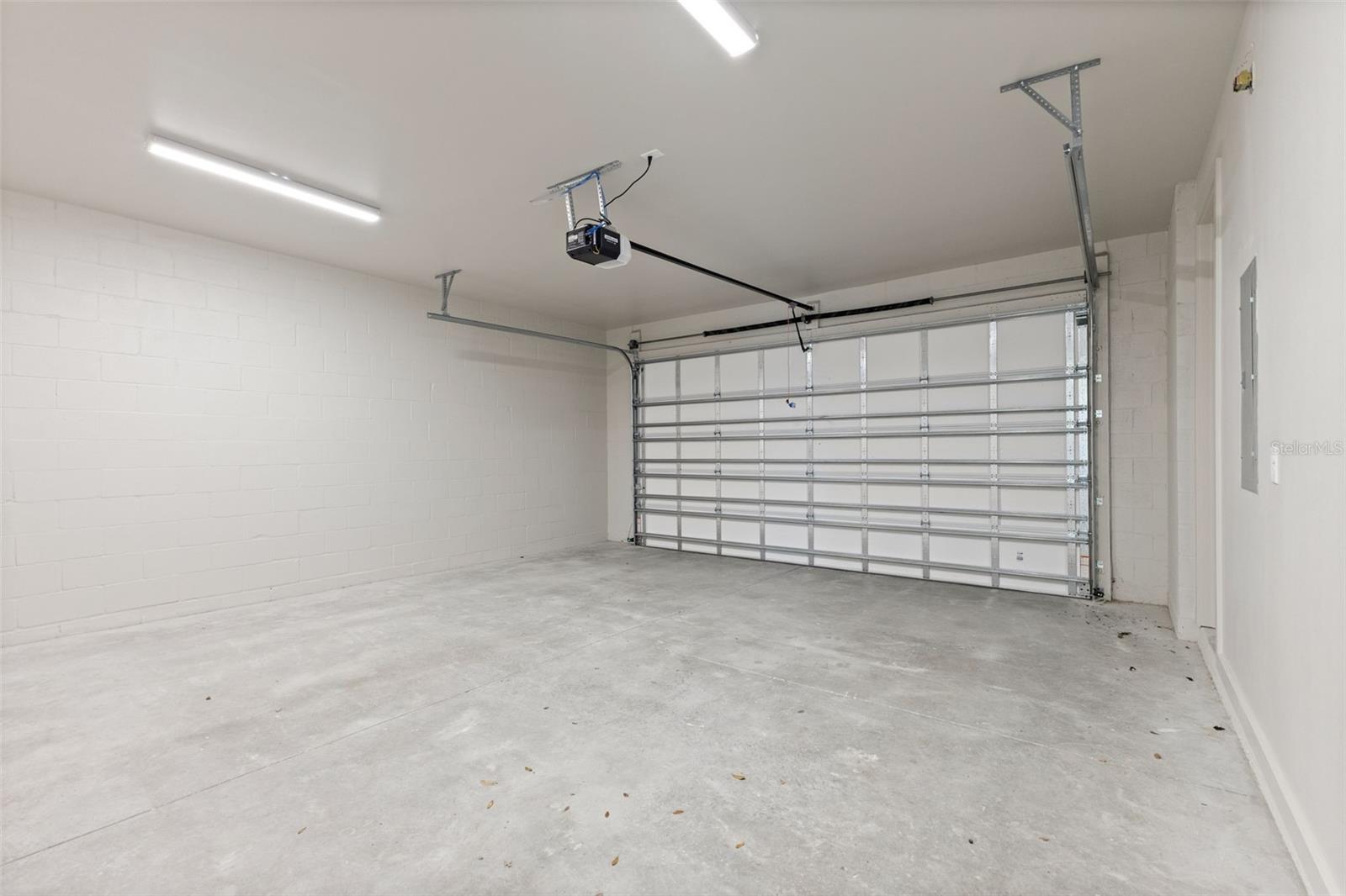 Image 18 of 55 For 2209 16th Street N