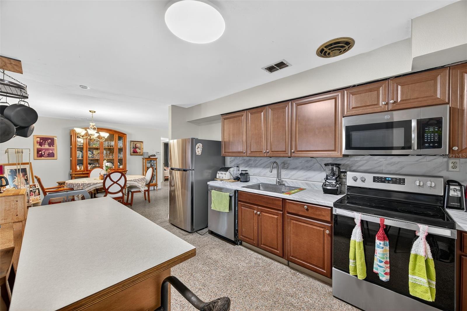 Image 17 of 36 For 4516 Renellie Drive