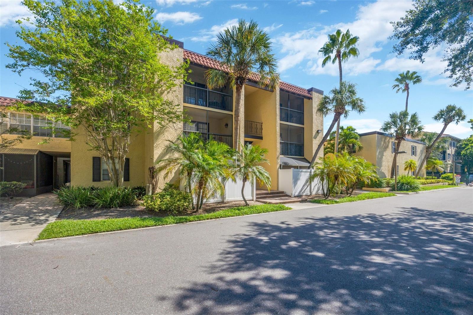 Details for 5305 San Sebastian Court 127, TAMPA, FL 33609