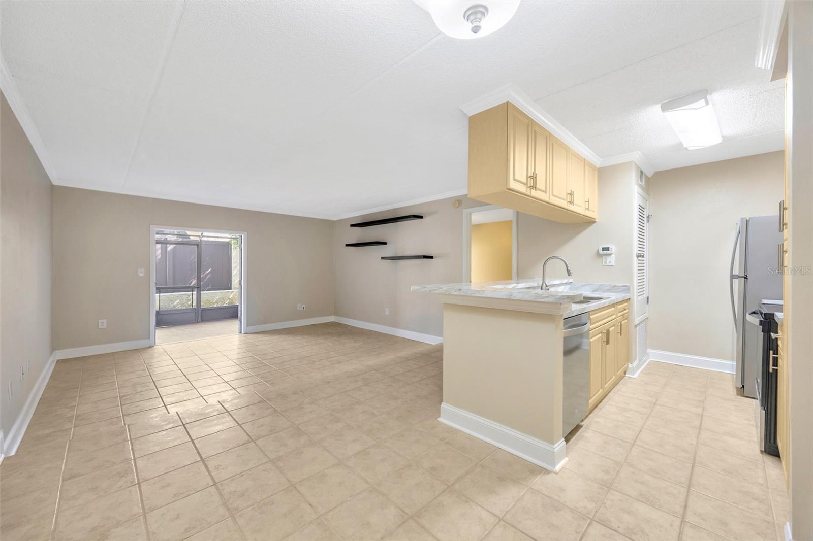 Image 5 of 25 For 5305 San Sebastian Court 127