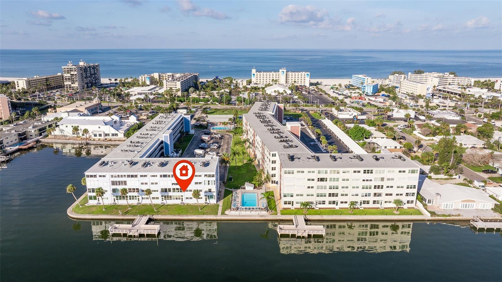 Image 11 of 23 For 5555 Gulf Boulevard 218