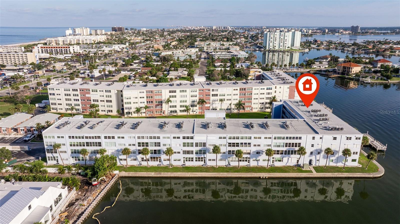 Image 16 of 23 For 5555 Gulf Boulevard 218