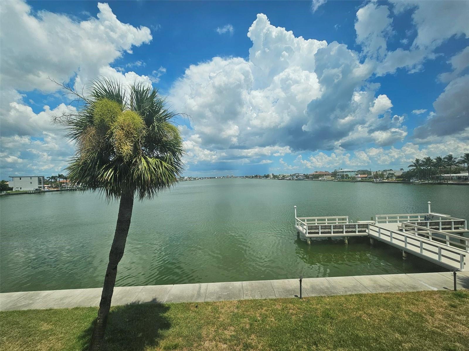 Image 3 of 23 For 5555 Gulf Boulevard 218