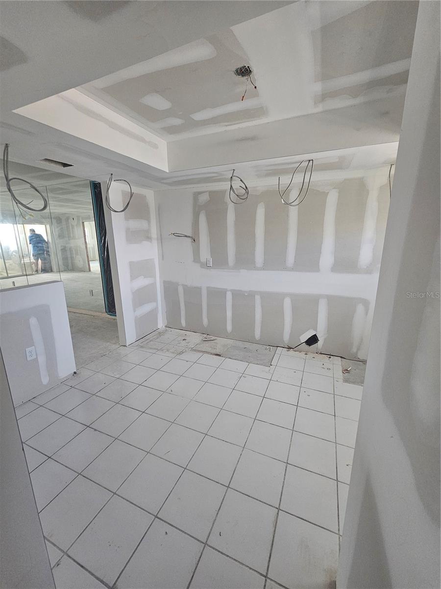 Image 7 of 23 For 5555 Gulf Boulevard 218