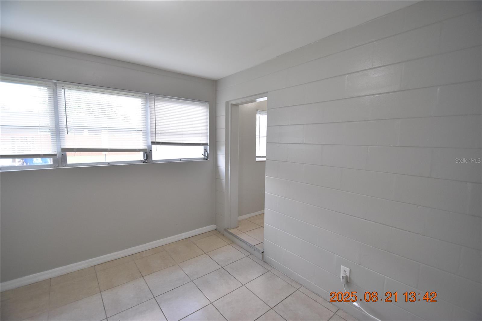 Image 17 of 18 For 5124 18th Avenue N Back