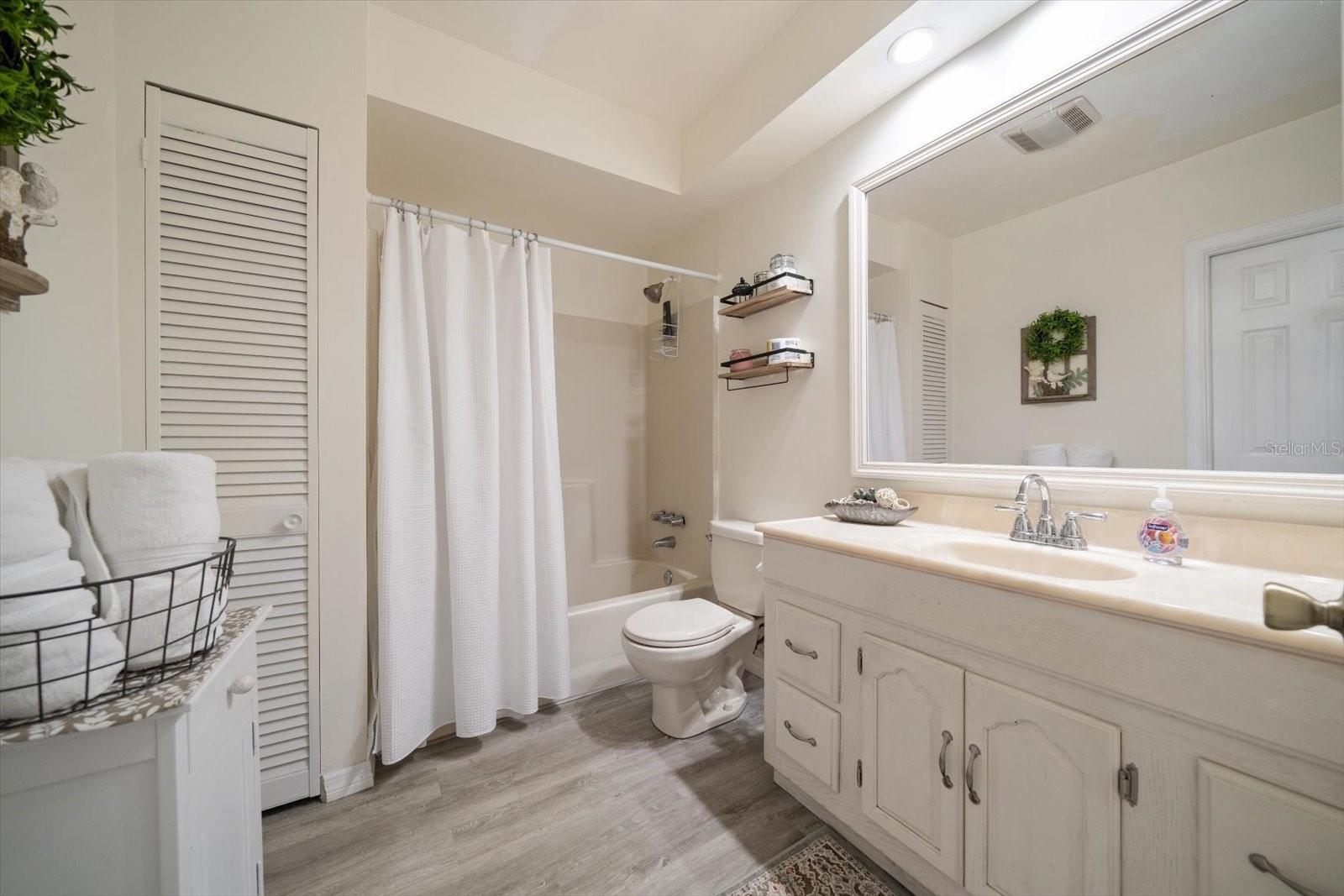Image 15 of 33 For 3290 70th Avenue N