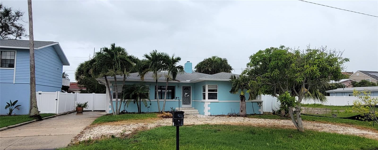 Details for 16212 1st Street E, REDINGTON BEACH, FL 33708