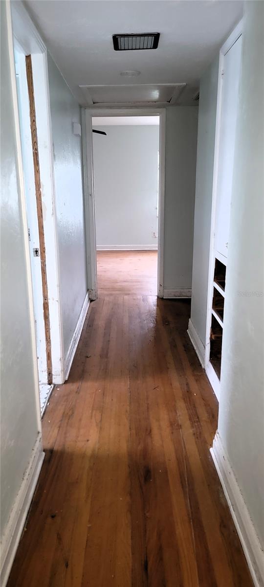Image 26 of 39 For 16212 1st Street E
