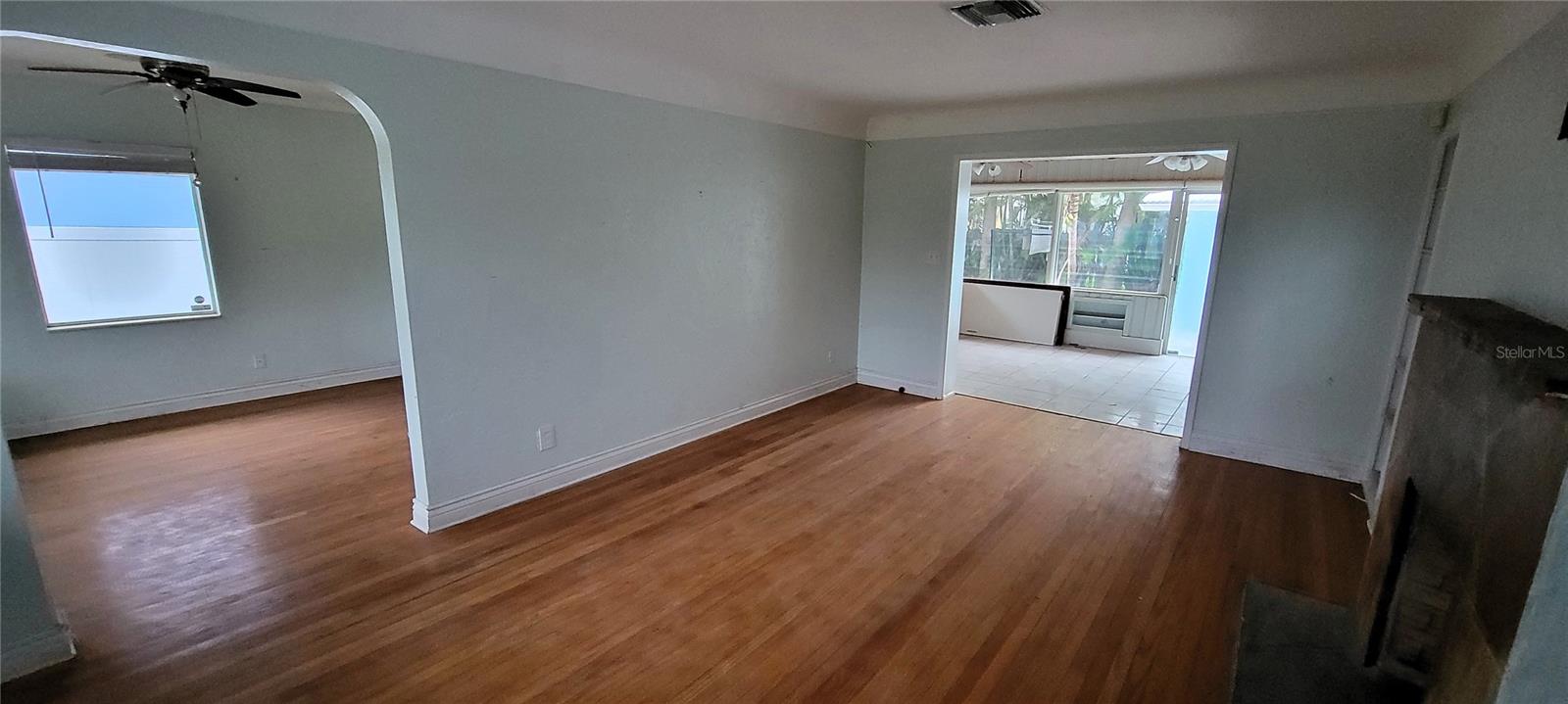 Image 3 of 39 For 16212 1st Street E