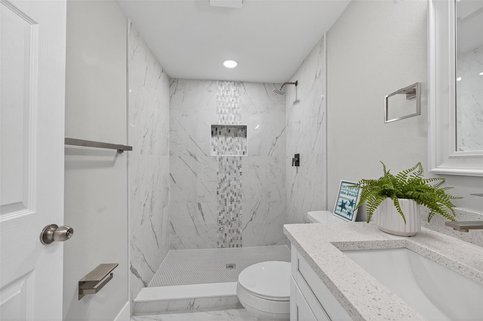 Listing photo id 15 for 5949 1st Avenue