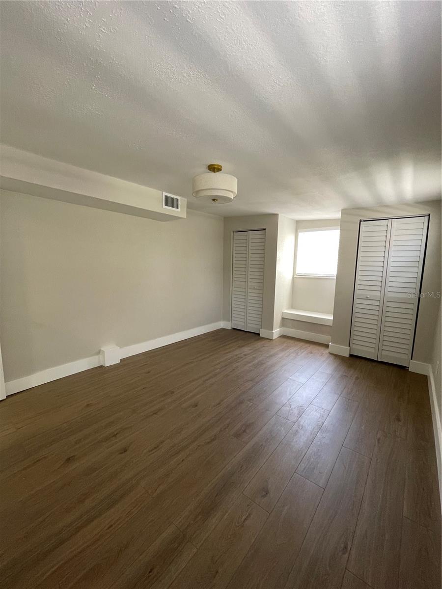 Image 10 of 13 For 4950 45th Avenue N