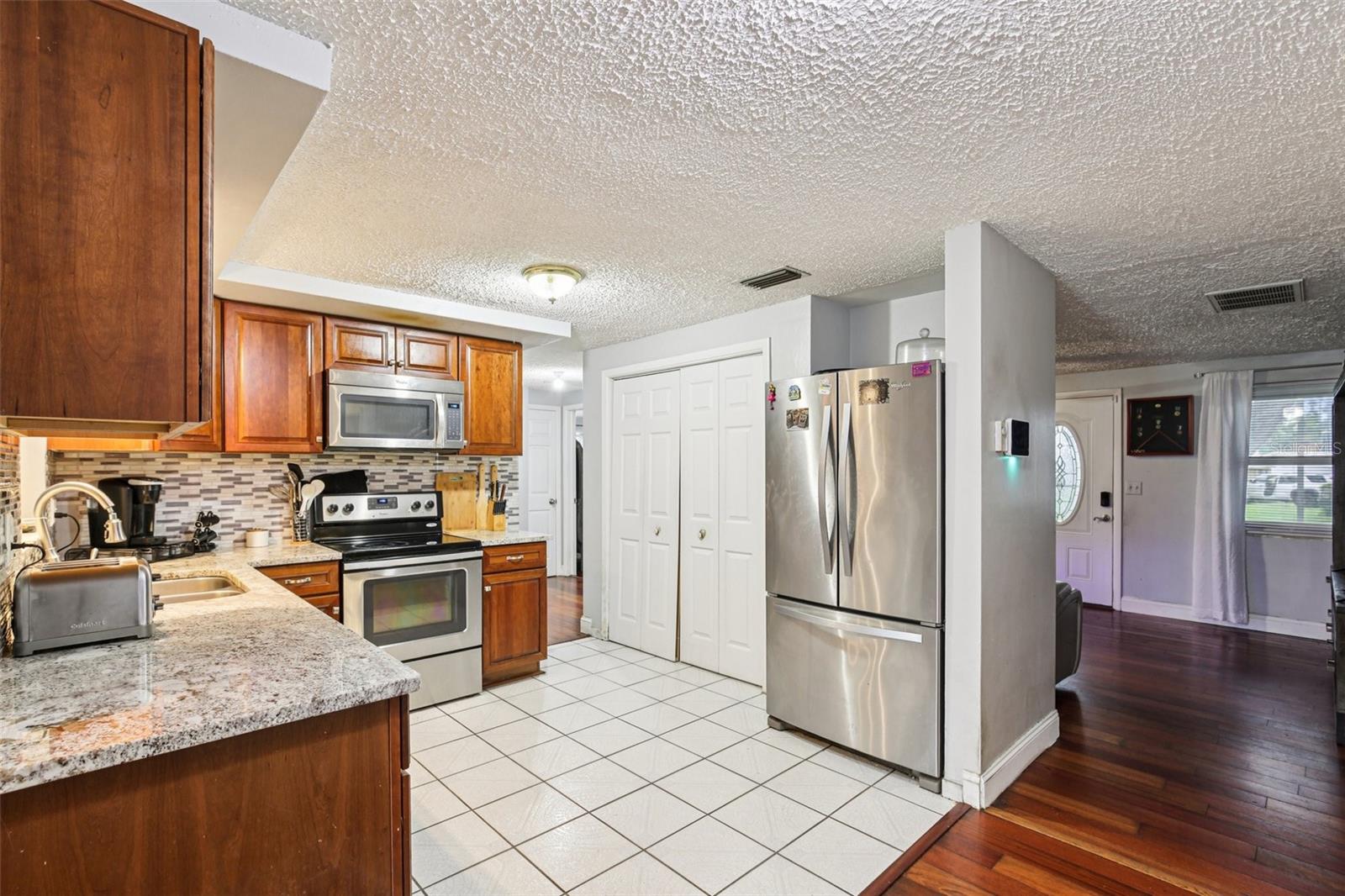 Image 7 of 28 For 5818 Baker Road