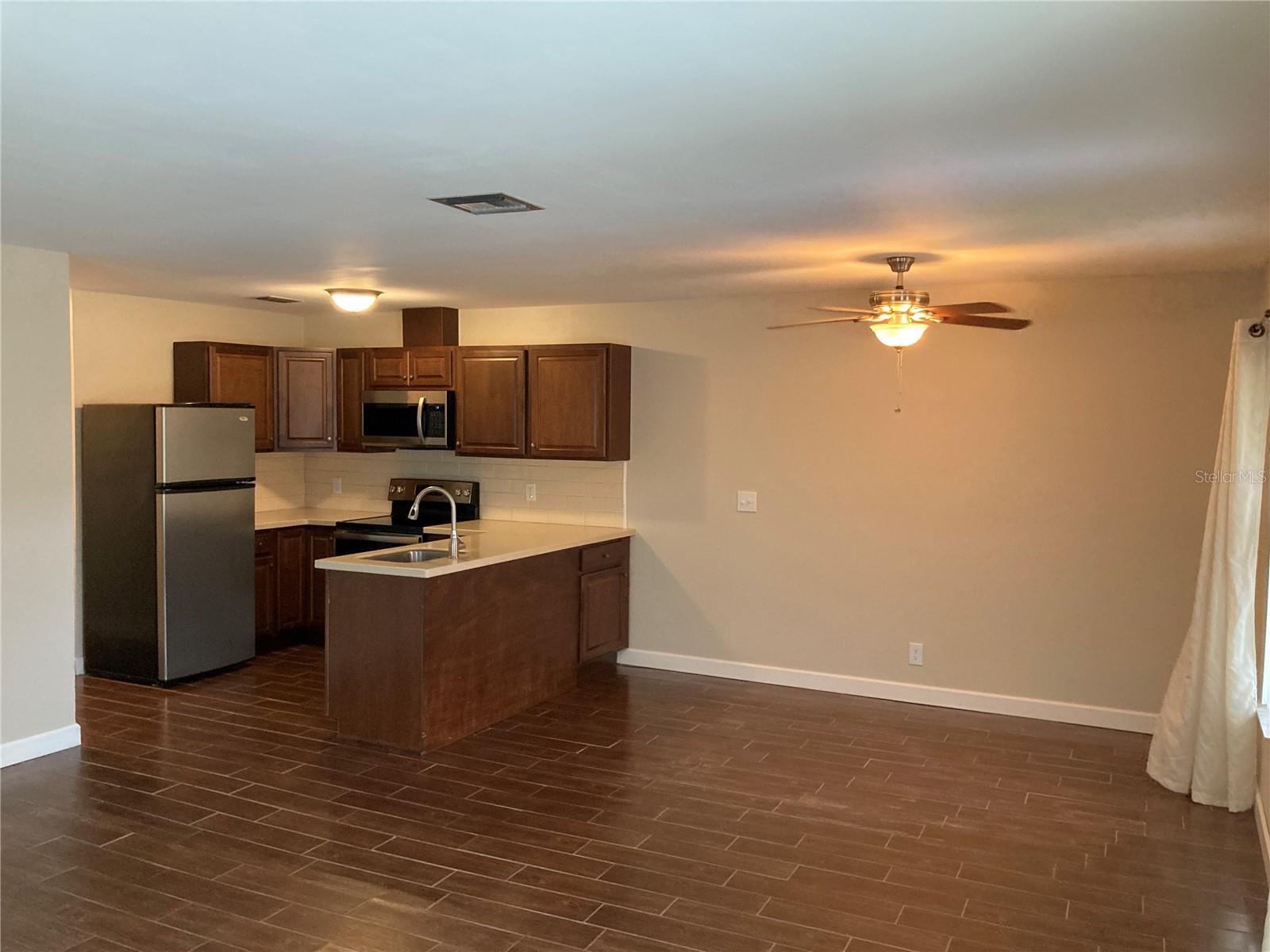 Image 4 of 24 For 7110 2nd Street N