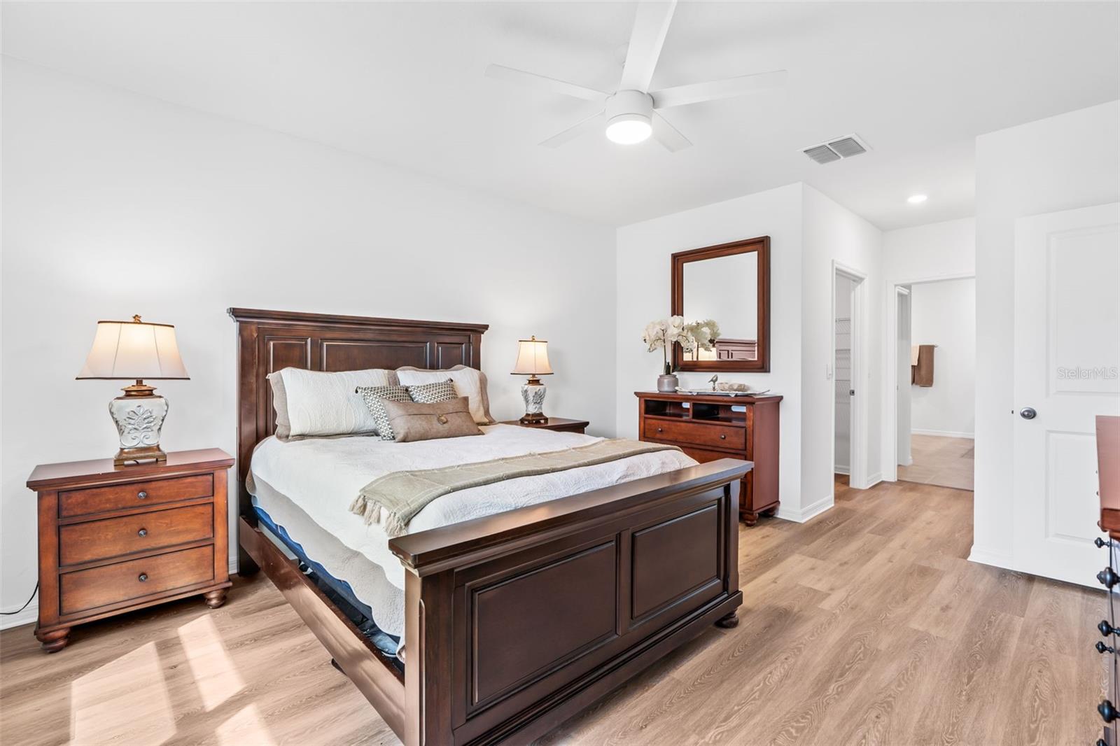 Image 19 of 44 For 5871 Halewood Way