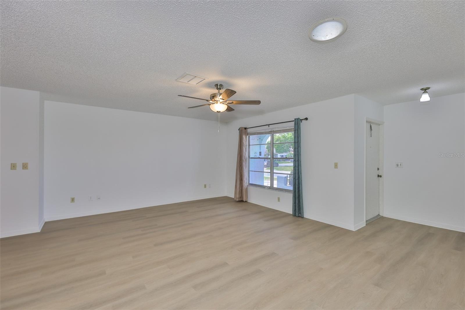 Image 3 of 47 For 1219 Wild Feather Lane