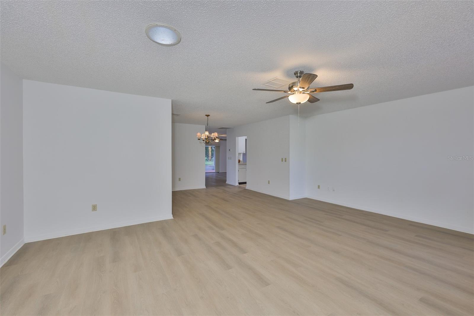 Image 4 of 47 For 1219 Wild Feather Lane