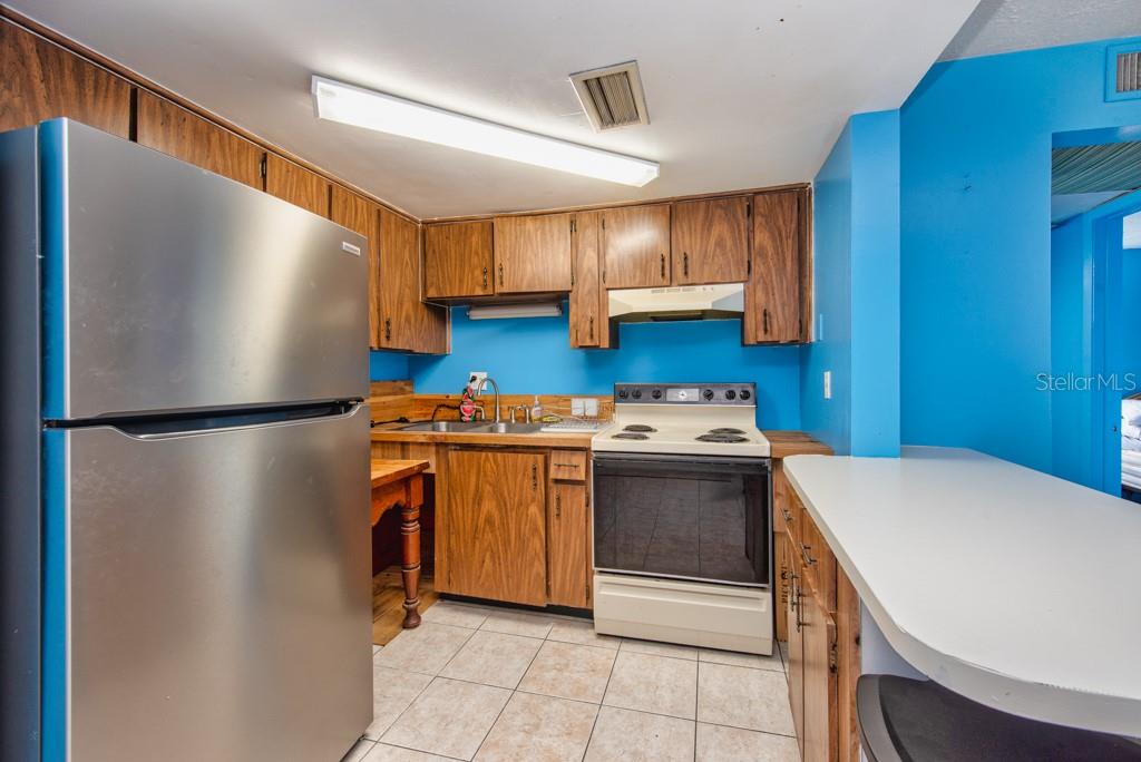 Image 12 of 39 For 8602 Champlain Court 93