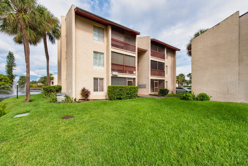 Image 23 of 39 For 8602 Champlain Court 93