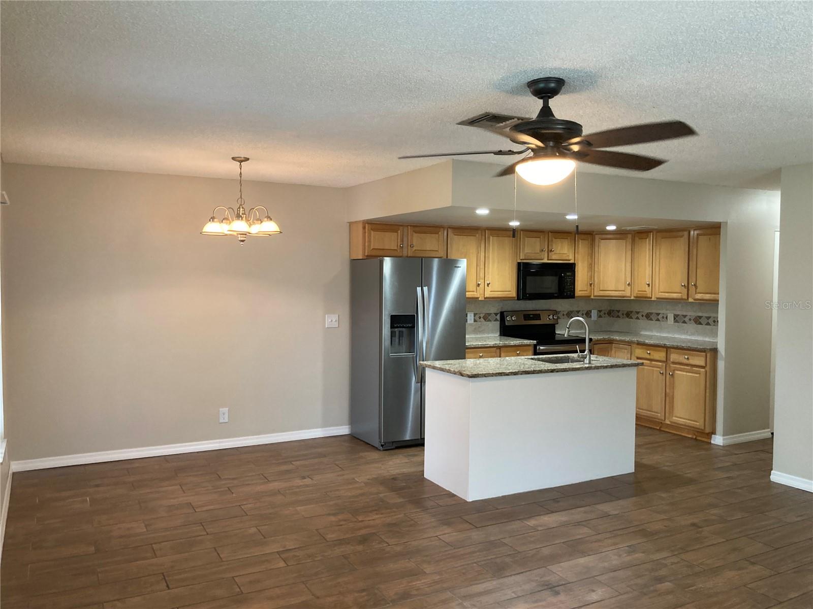 Image 4 of 17 For 7112 2nd Street N